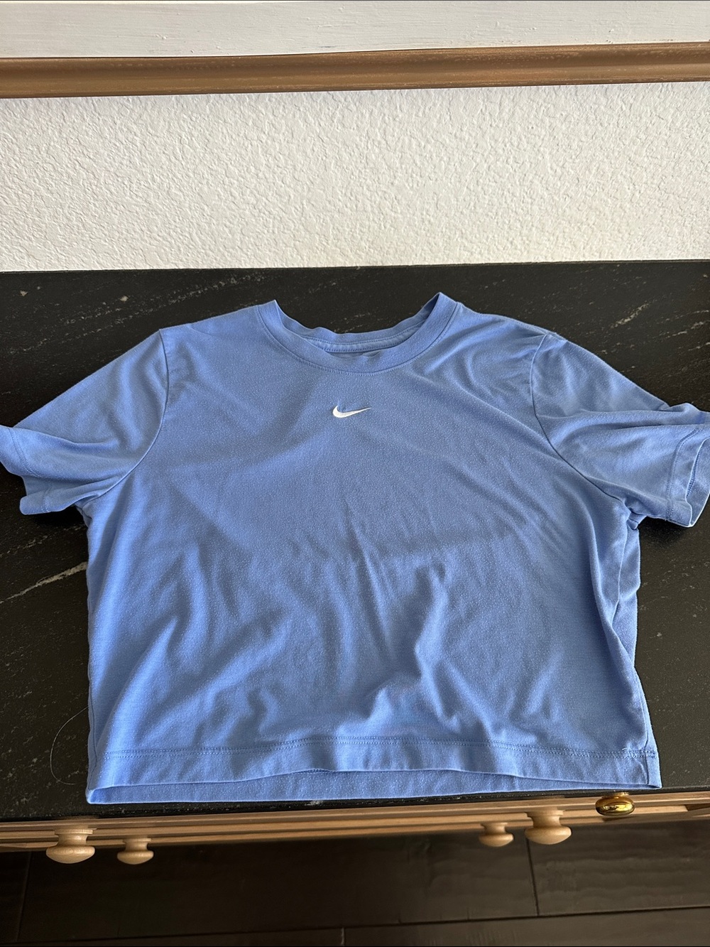 Girls Nike Tee slim fit size large, blue